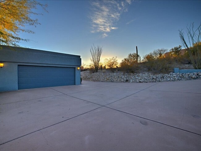 Photo - 4 Bedrooms, 3 Bathrooms