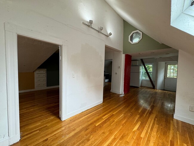 Building Photo - The Best Home in Brighton Unit 2