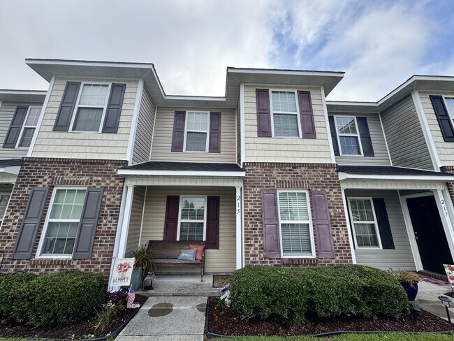 Building Photo - 215 Glen Cannon Drive Rental