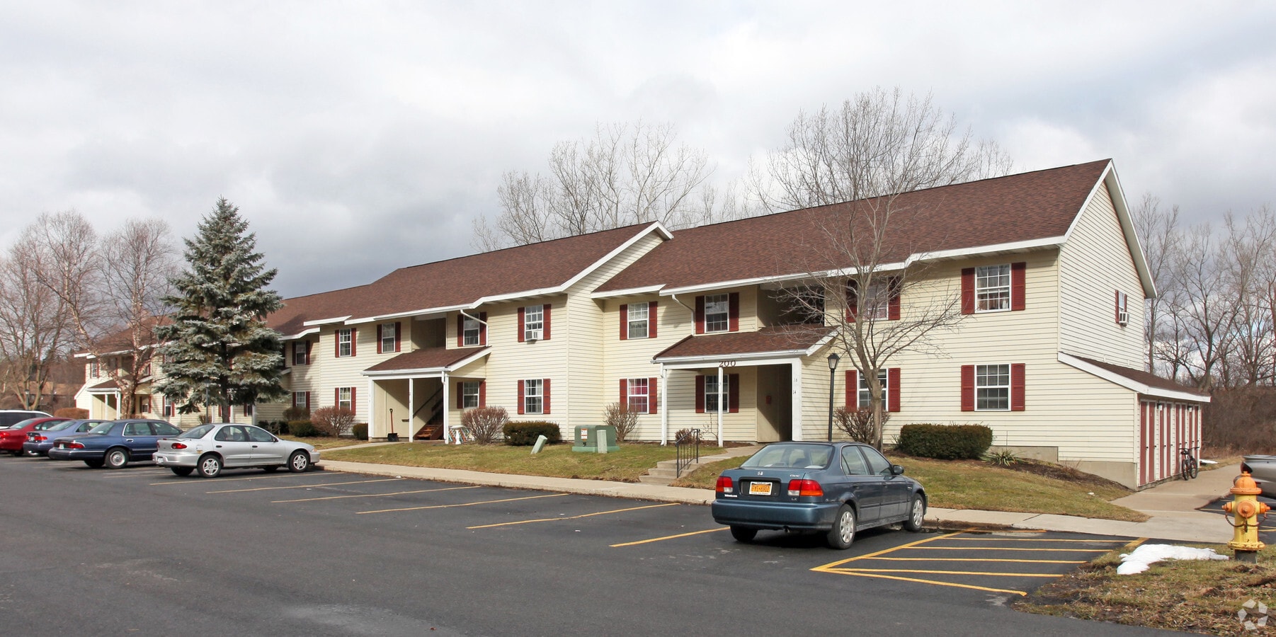 Brookside Apartments - Brookside Apartments