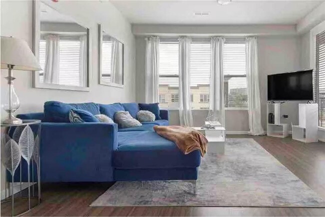 Photo - 12800 Corporate Hill Dr Unidad SI ID1490322P