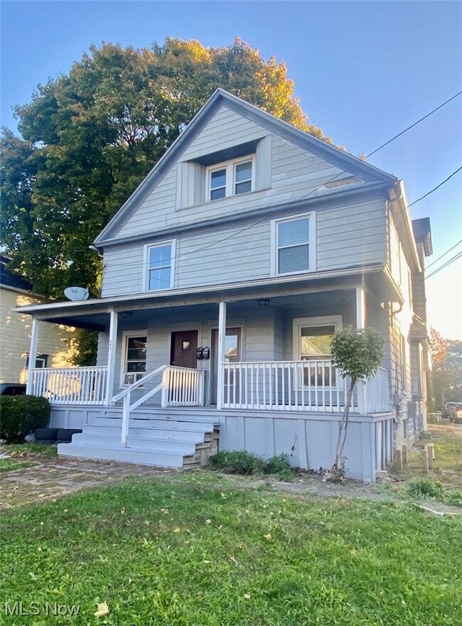 Building Photo - 581 Schiller Ave Unit 1