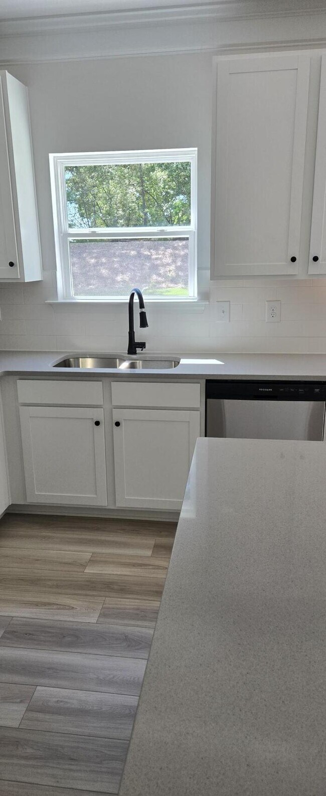 Photo - Brand New 4 bedroom house