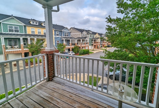 153 Braeside Ct