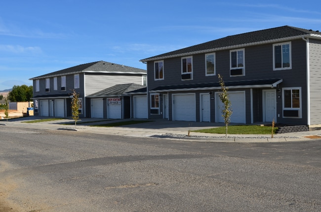 Building Photo - 4138 Wynne Ave Rental