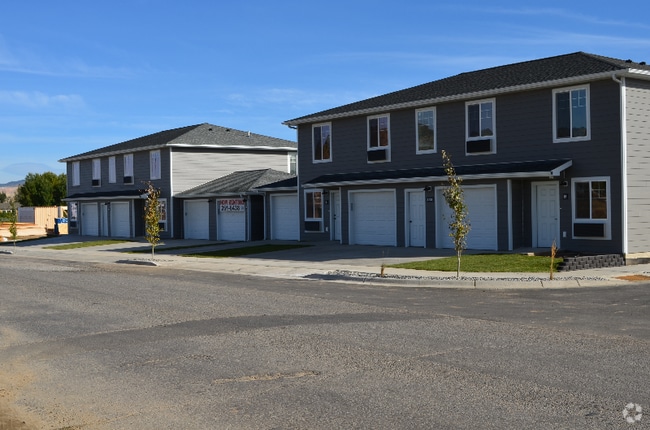 Building Photo - 4138 Wynne Ave Rental