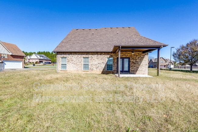 Photo - 1634 Earl Ct
