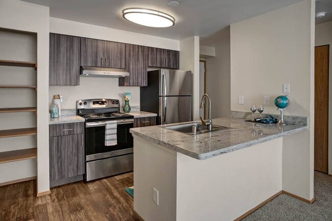Leilani Apartment Homes