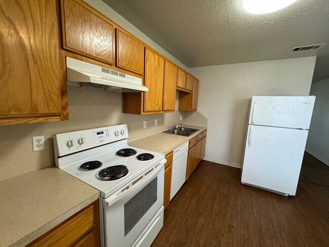 3301 Barcelona Dr Unit C