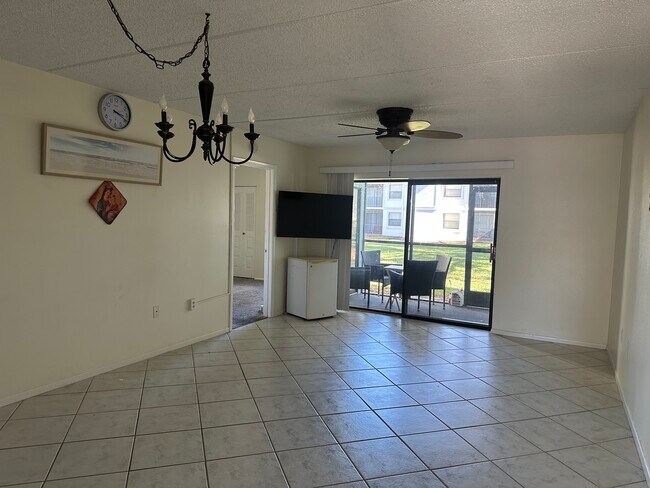 Photo - 409 Meadow Ln Unit 409