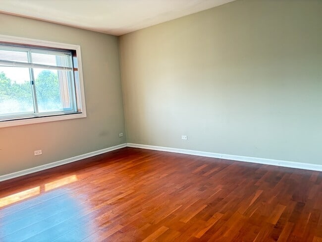 Building Photo - 3856 S Parkway Dr Unit 3A Rental