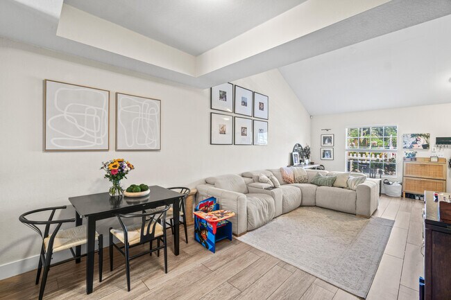 Photo - 318 SE 23rd Ave