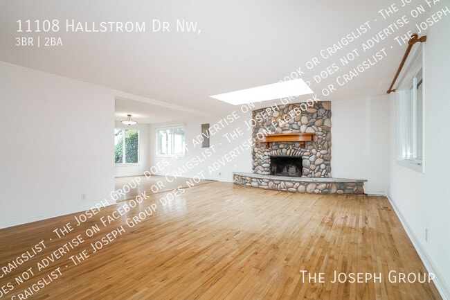Photo - 11108 Hallstrom Dr NW