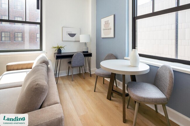 Photo - 933 McGee St Unit 2-810