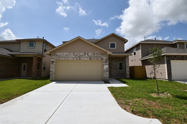 Building Photo - 2807 Topiary Ln