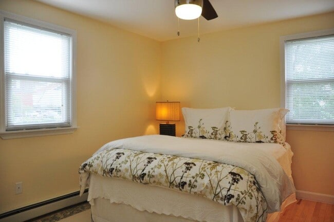 Upstairs Bedroom - 161 Pearl St Unit 1