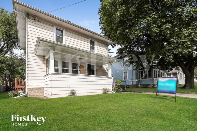 Photo - 754 North Ave