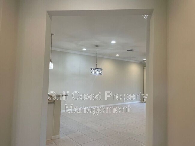 Photo - 13565 Piero St