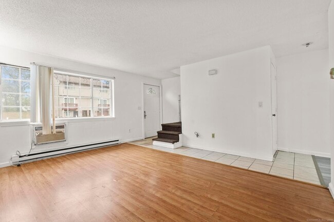 Photo - 123 Sumac St