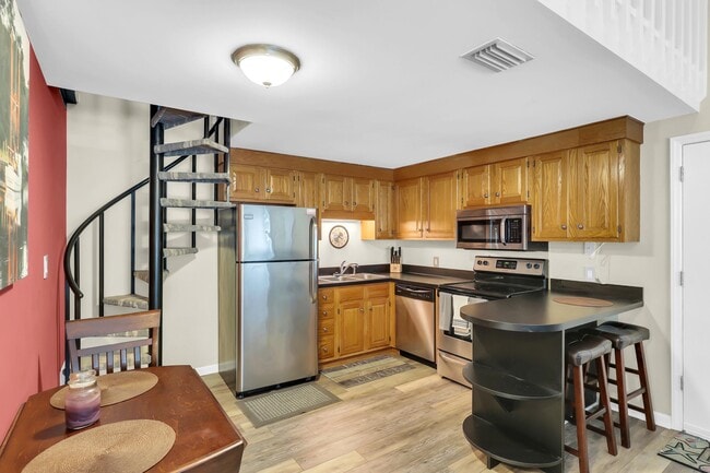 Photo - 1203 Erin Way