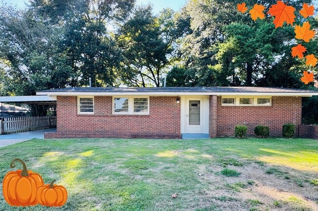Building Photo - 3-Bedroom charming gem ! Rental
