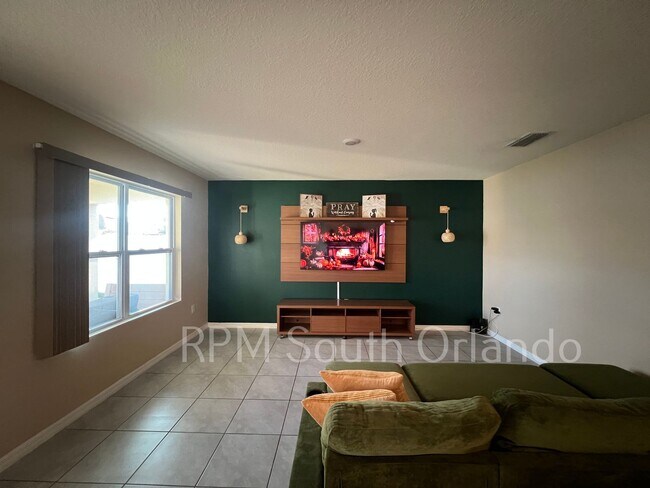 Photo - Beautiful 3-Bedroom Kissimmee Home – Great...