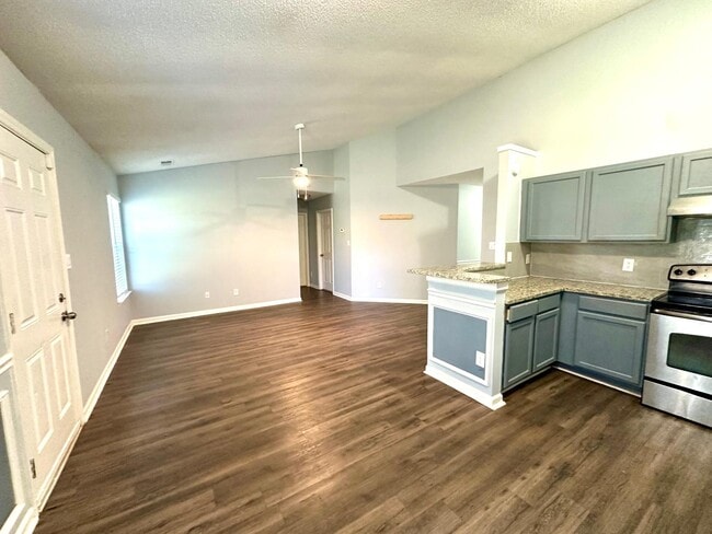 Photo - 8200 Reames Rd