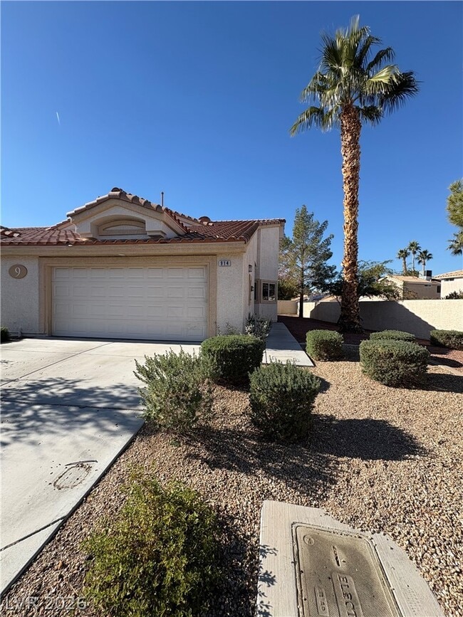 855 N Stephanie St Unit 914