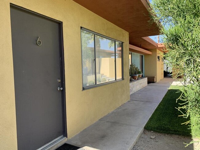 Building Photo - 37219 Melrose Dr Rental