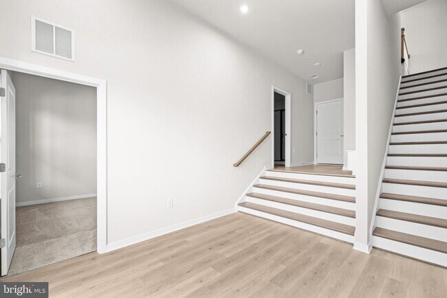 Photo - 6236 Folly Ln