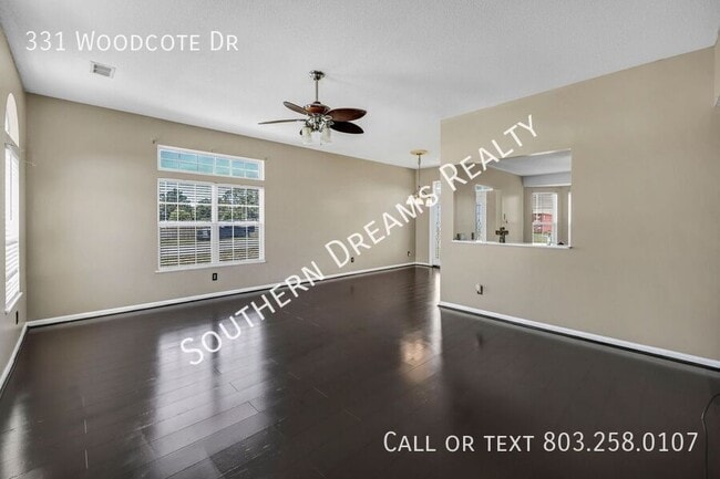 Photo - 331 Woodcote Dr