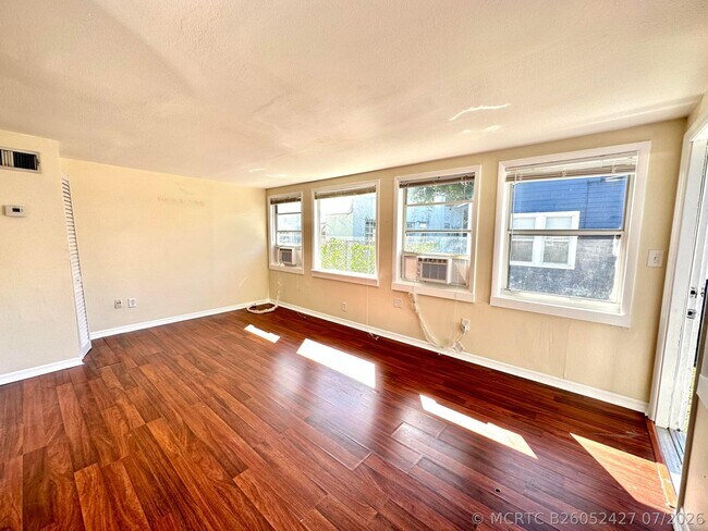 517 Kanuga Dr Unit 3