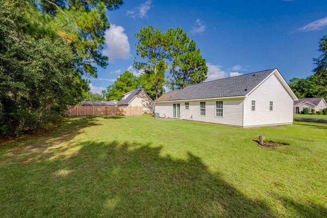Photo - Well-Maintained 3BR, 2BA Home with 1-Car Garage