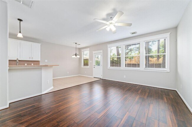 Photo - 87 E Stedhill Loop