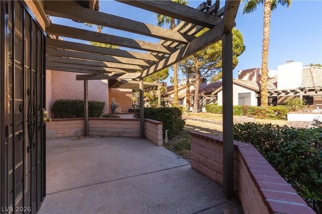 Photo - 2761 Laguna Shores Ln