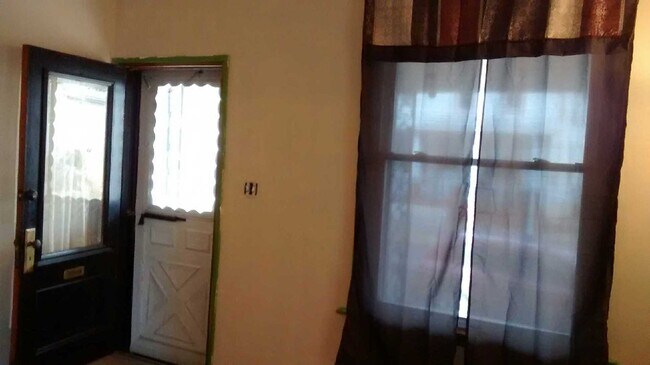 Photo - 420 7th St