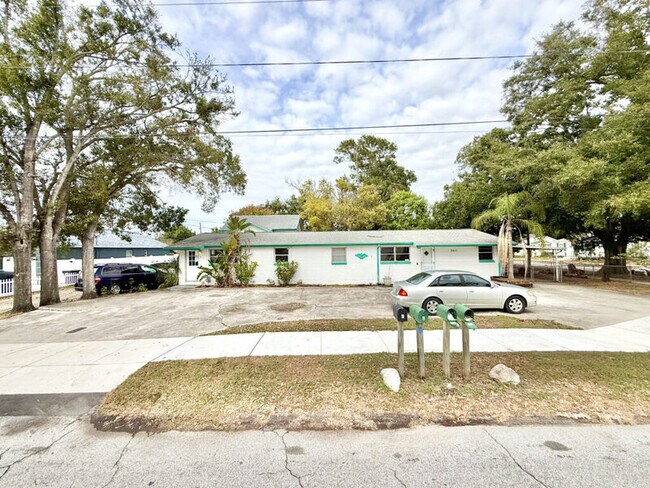 Photo - 2611 41st Ave N