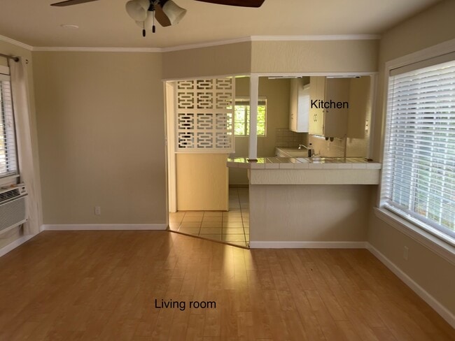 Building Photo - 1807 Bara Rd Unit 1807