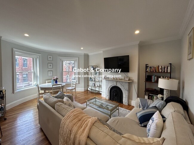 Building Photo - 11 Upton St Unit 5