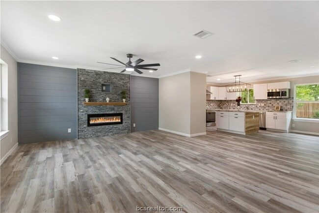 904 Westview Cir