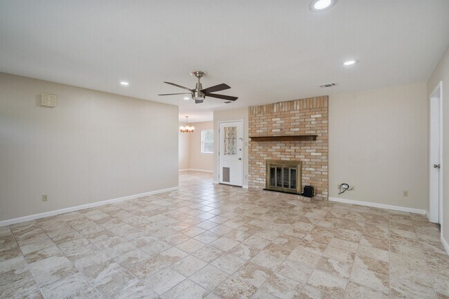 212 Medicine Bow Trail