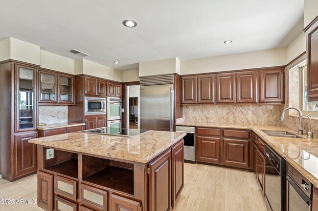 Photo - 5310 E Camelback Rd