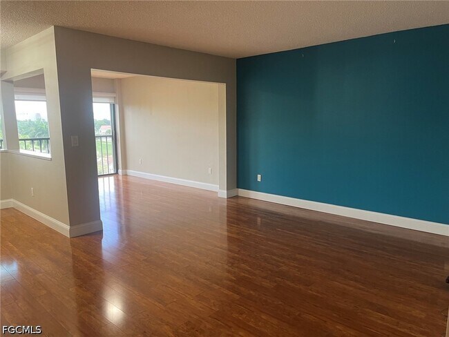 Photo - 7430 Lake Breeze Dr Unit 505