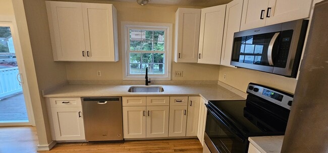 Photo - 219 May St