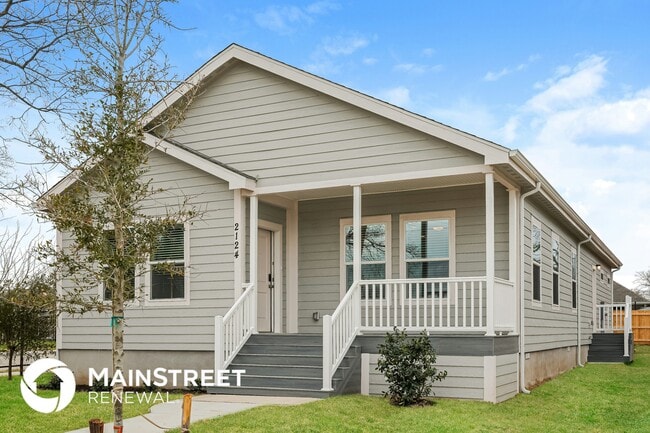 Photo - 2124 Belzise Terrace