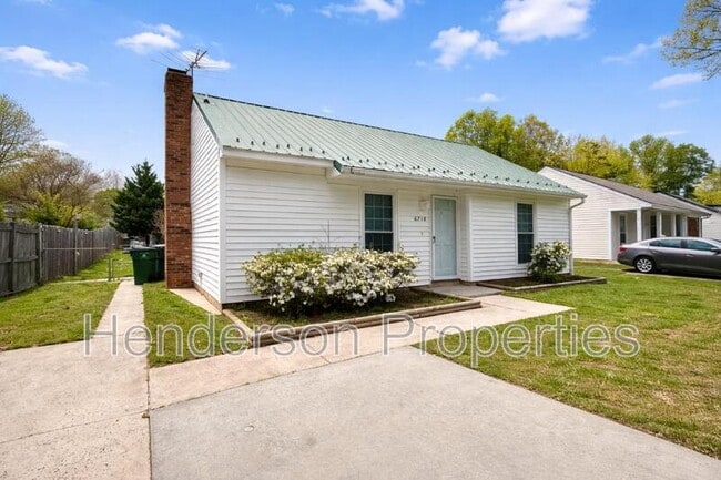 Building Photo - 6718 Park Hickory Dr