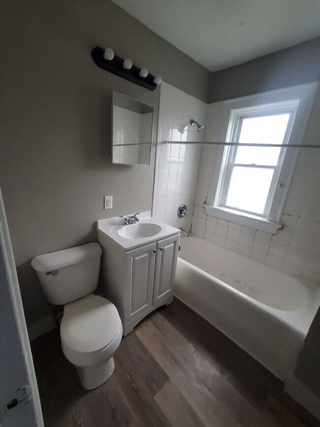 Photo - 4603 N 29th St - 6 unit