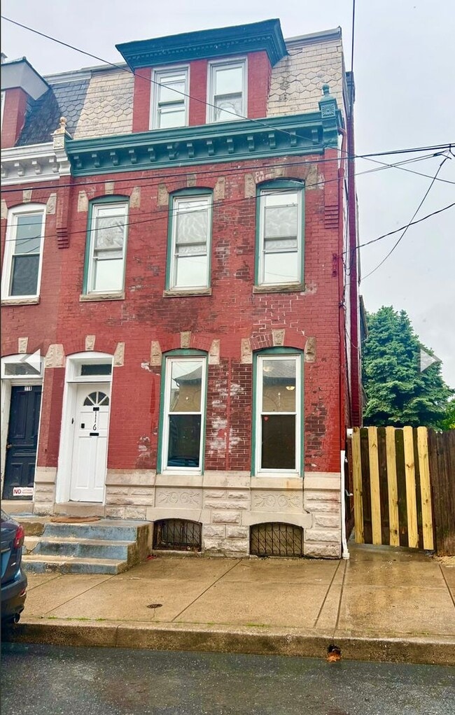 Building Photo - 116 S 4th St Rental