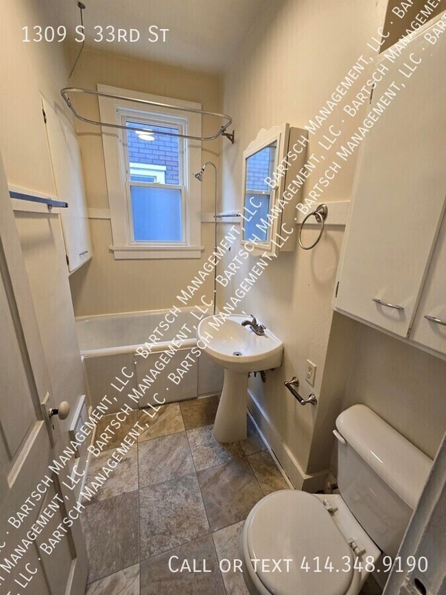 Photo - 1309 S 33rd St