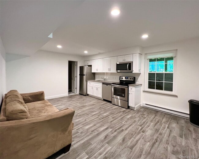 Building Photo - 16 Albano Rdg Unit 1